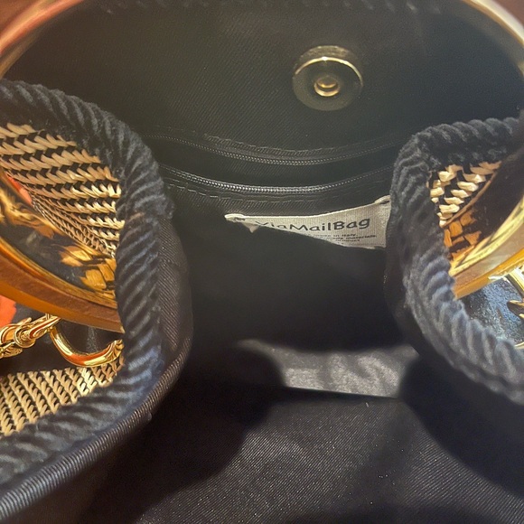 Mirta Via Mail Bag. Excellent Condition - Picture 6 of 7